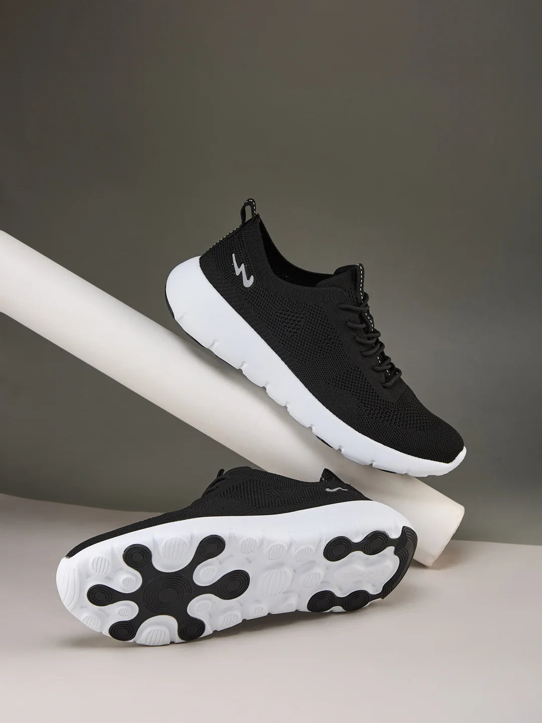 ADEL Black Men's Walking Shoes - Main Image