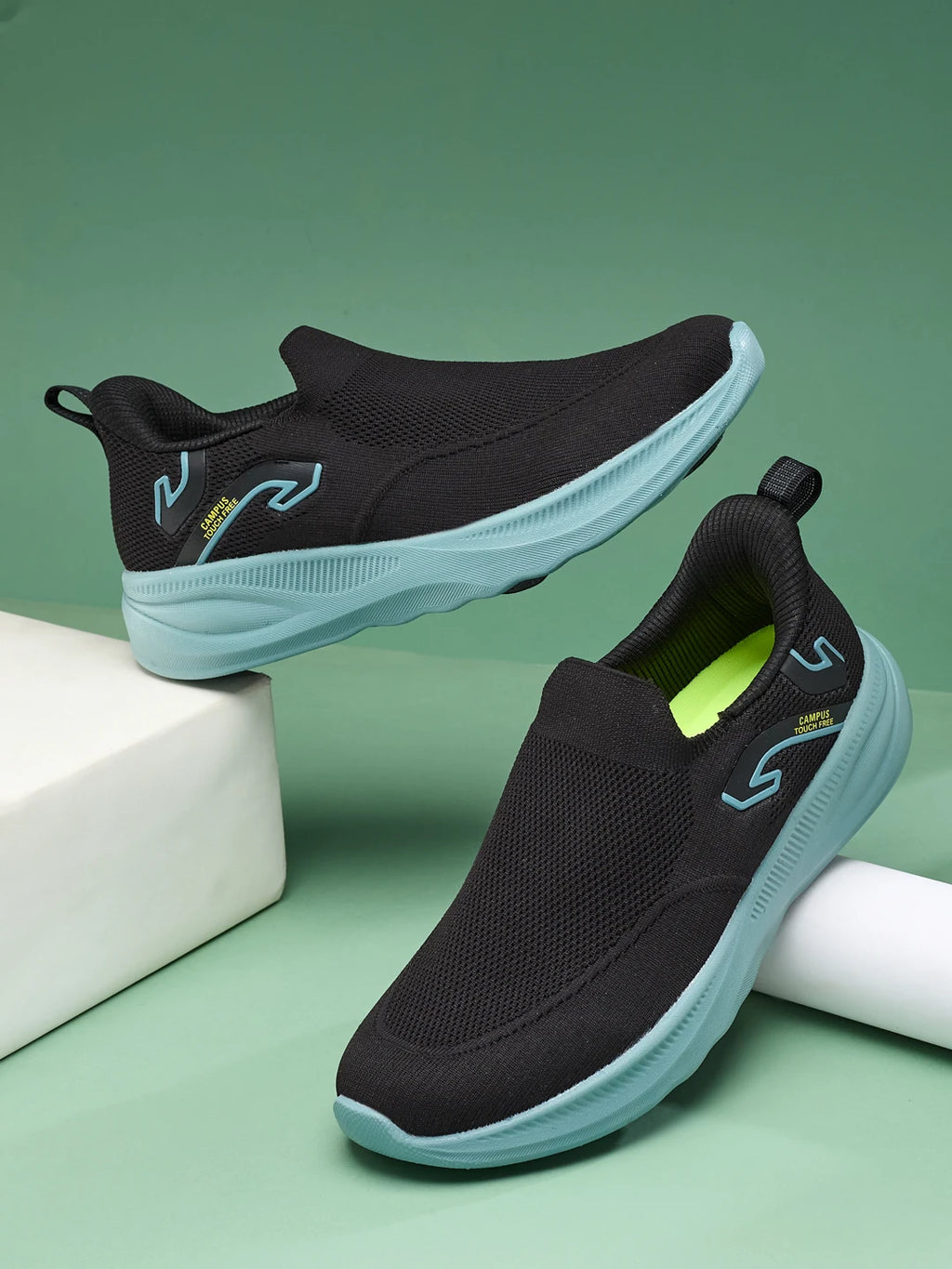 AIRO Black Men's Walking Shoes