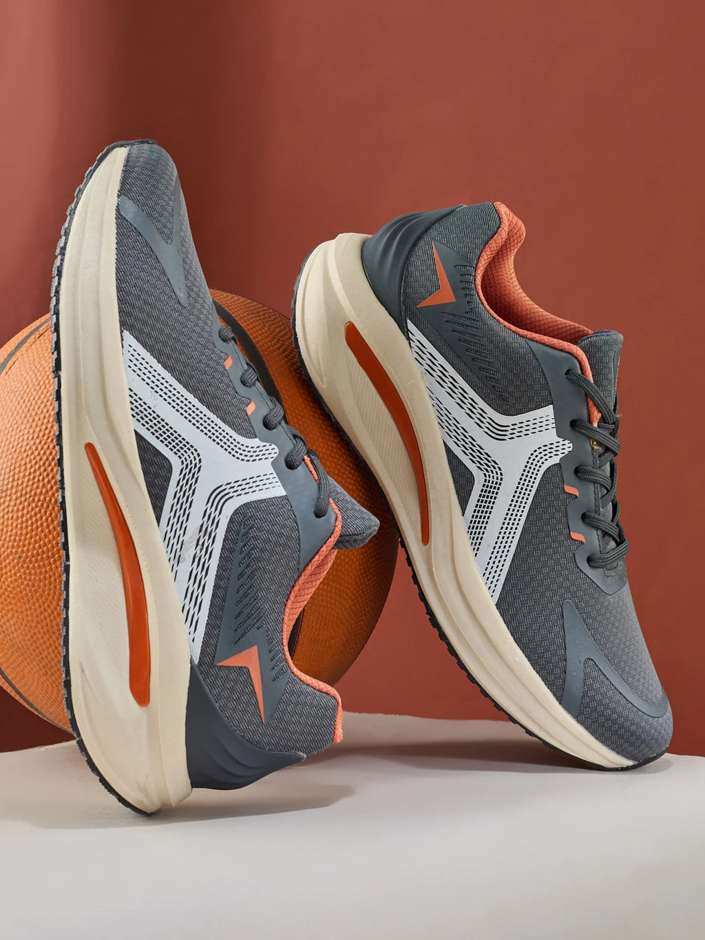 AUREN Grey Men's Running Shoes