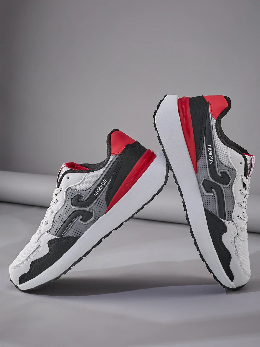 BRUTE White Men's Sneakers
