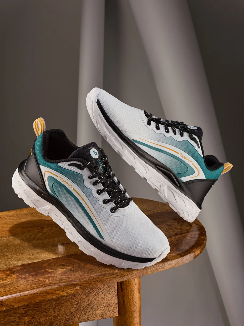 CHAIN White Men's Running Shoes