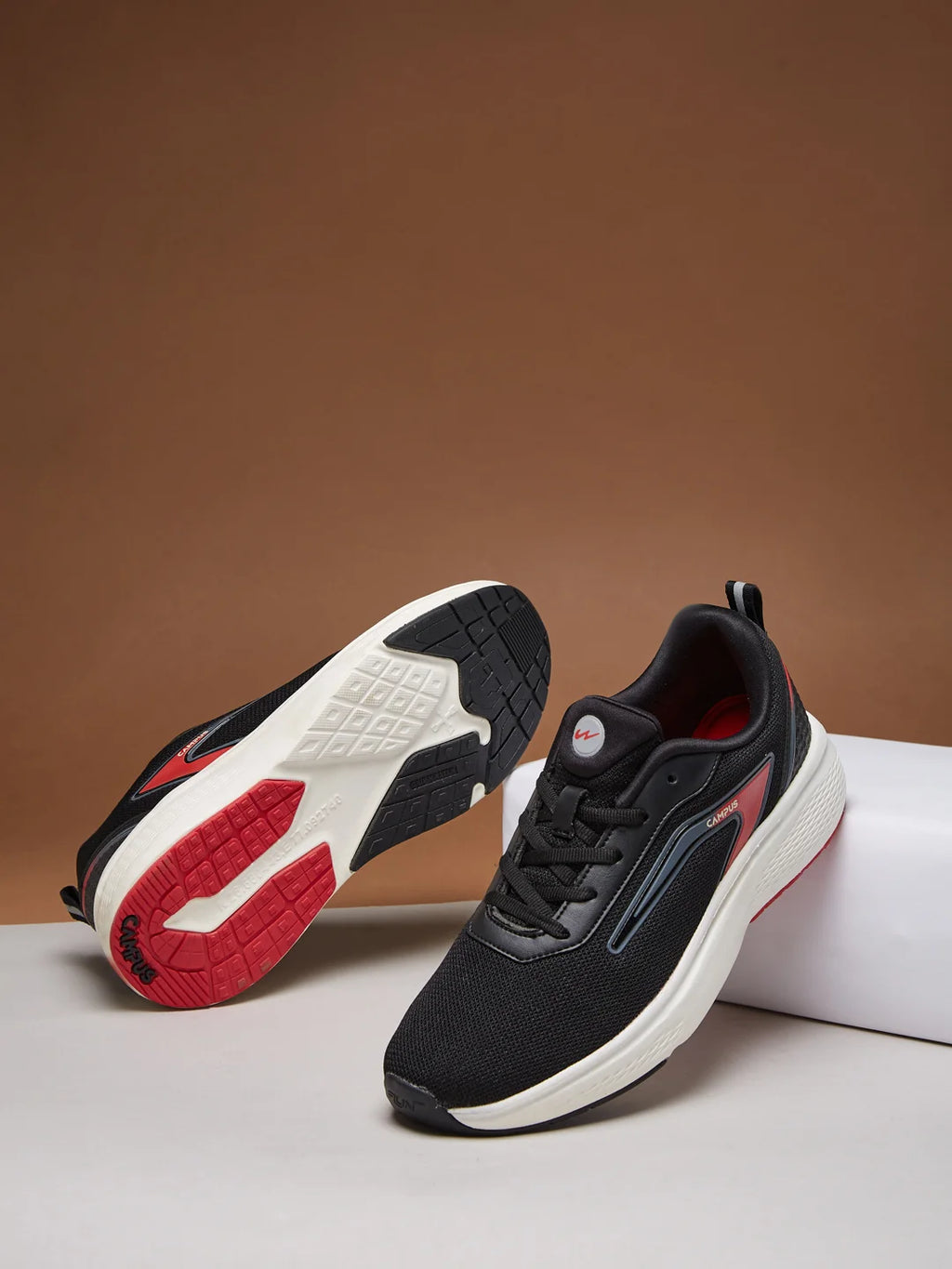 DAXTON Black Men's Running Shoes