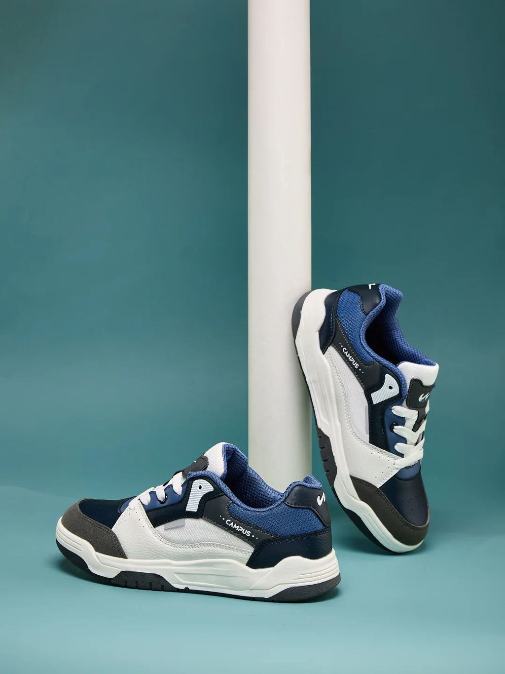DEW CH White Child Sneakers