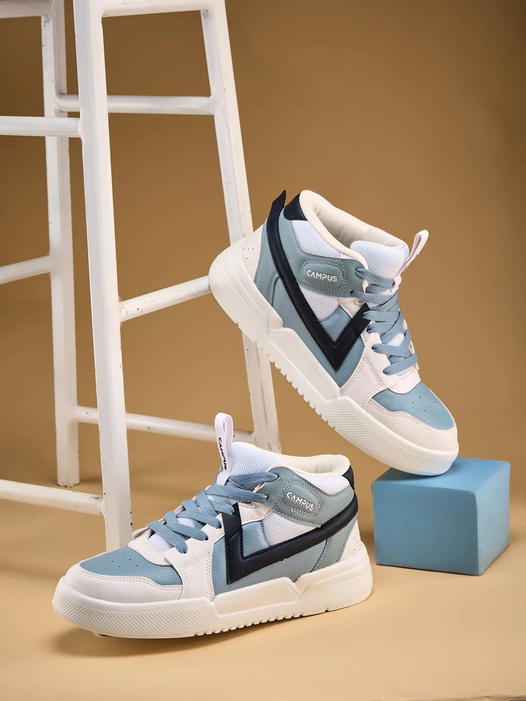 EAGLE White Men's Sneakers