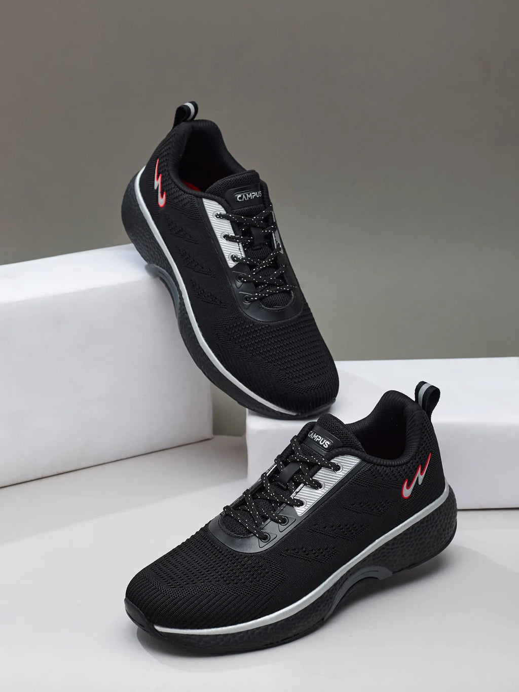 EMBER Black Men's Running Shoes