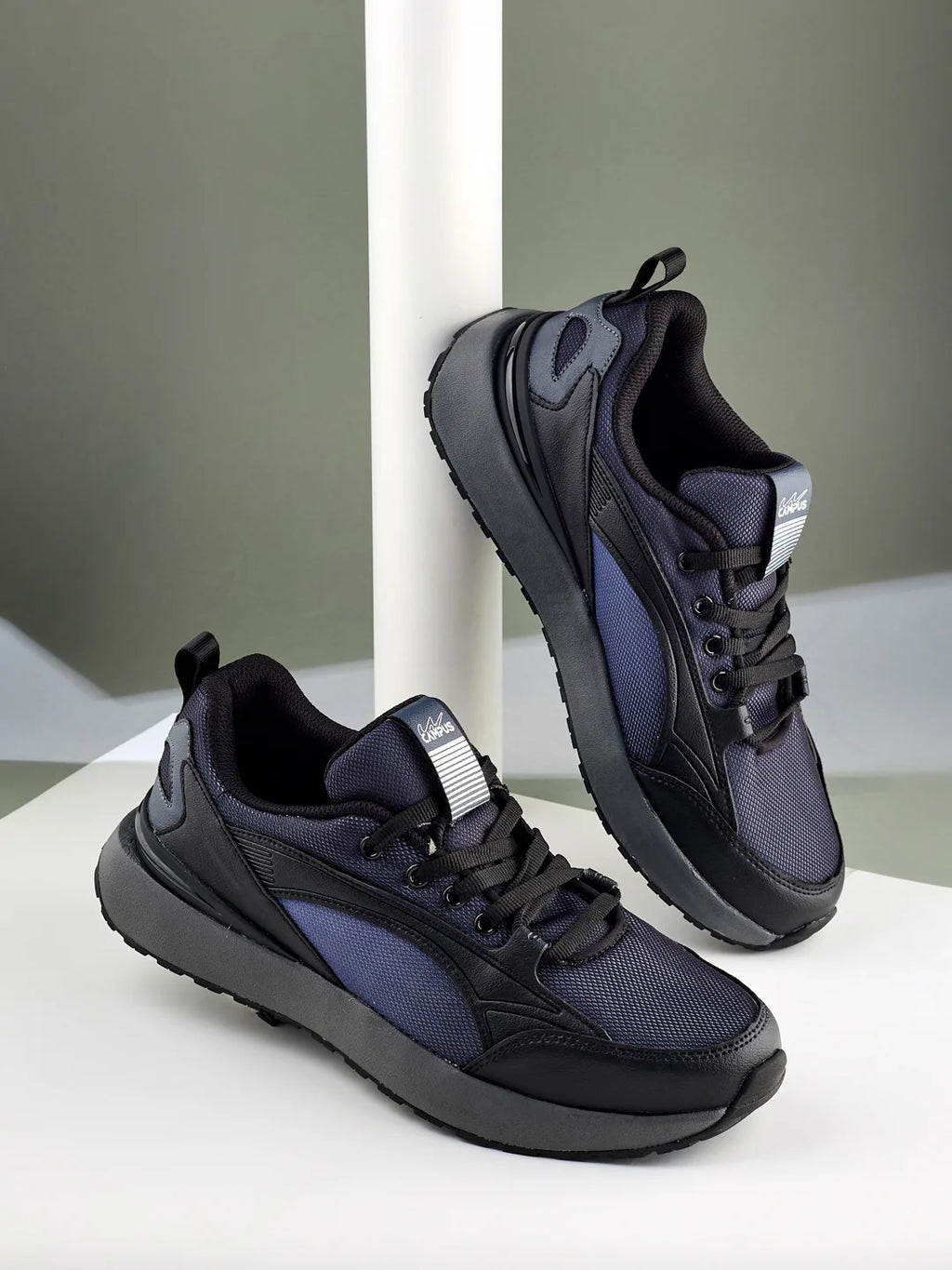 FLOAT Black Men's Sneakers