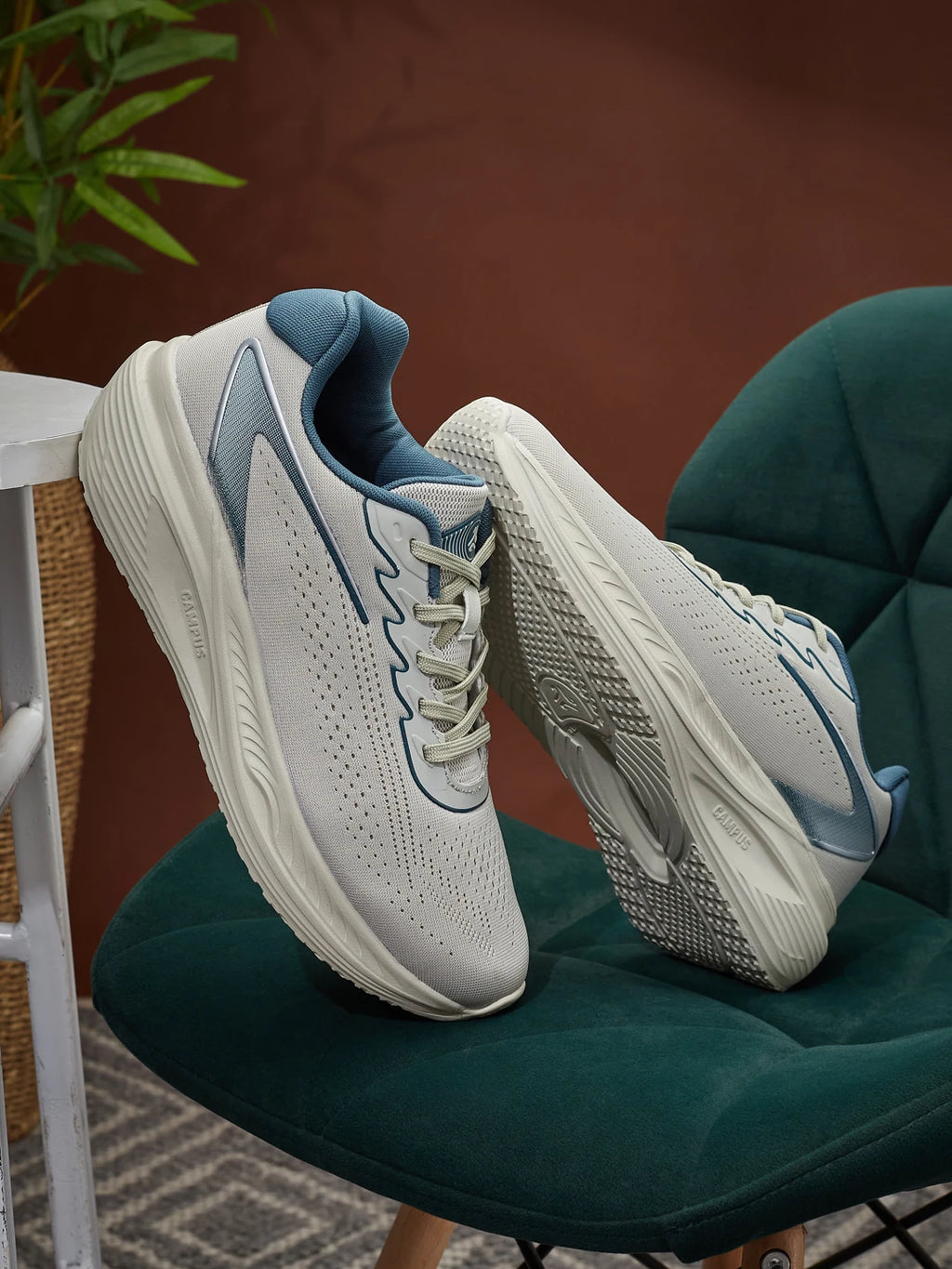 FORCE Grey Men's Running Shoes