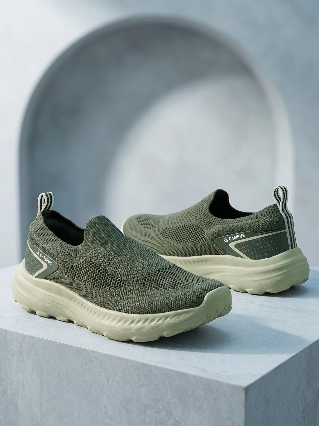 FRAME Green Men's Walking Shoes