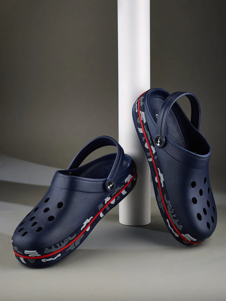 Price CAMP-CLINT White Women's Sneakers