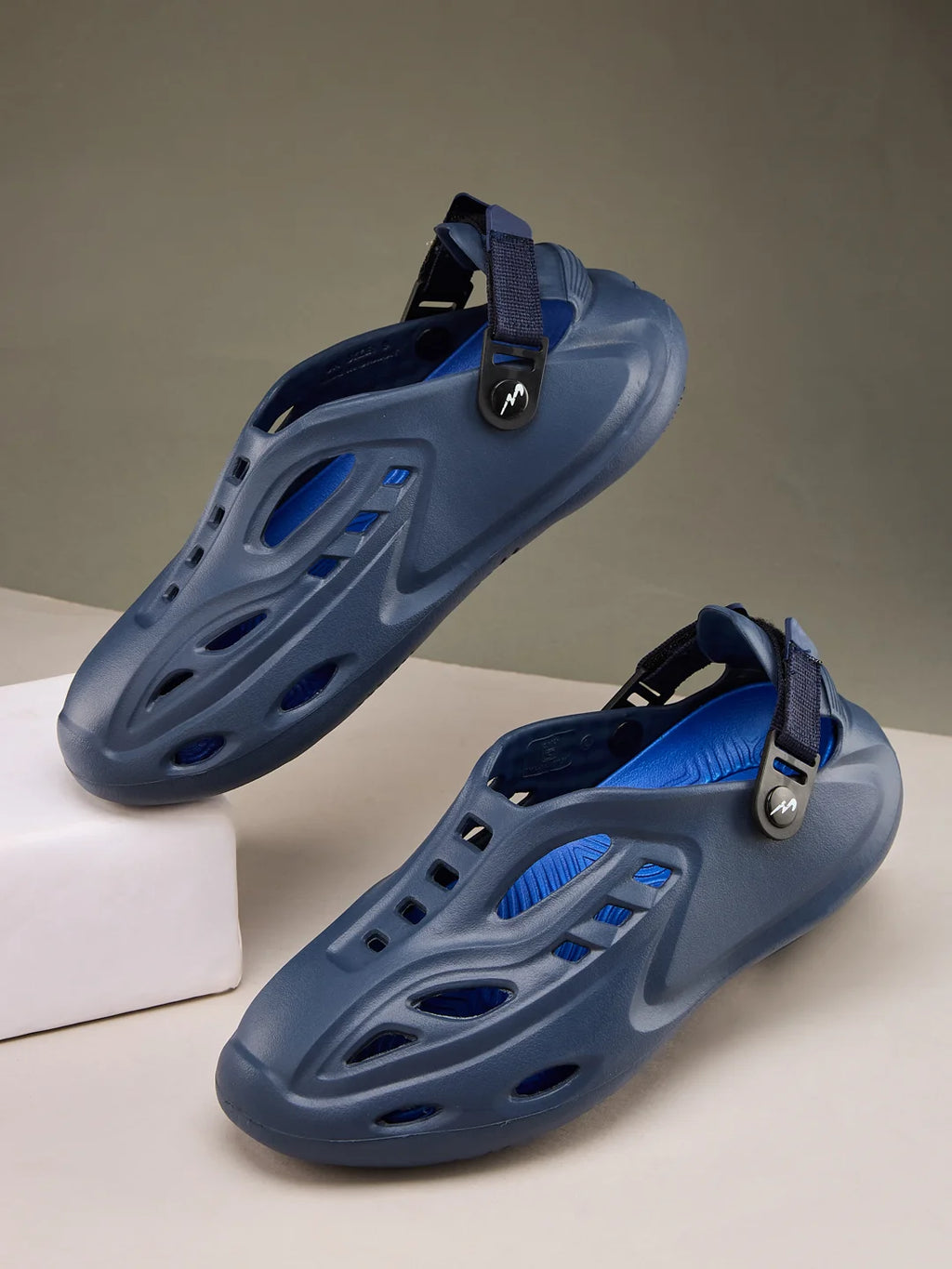 GC-4019B Navy Men's Clogs