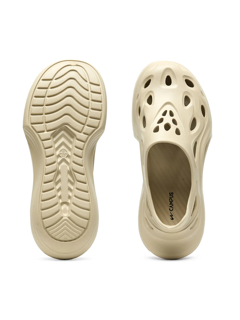 Price DUKE White Men's Running Shoes