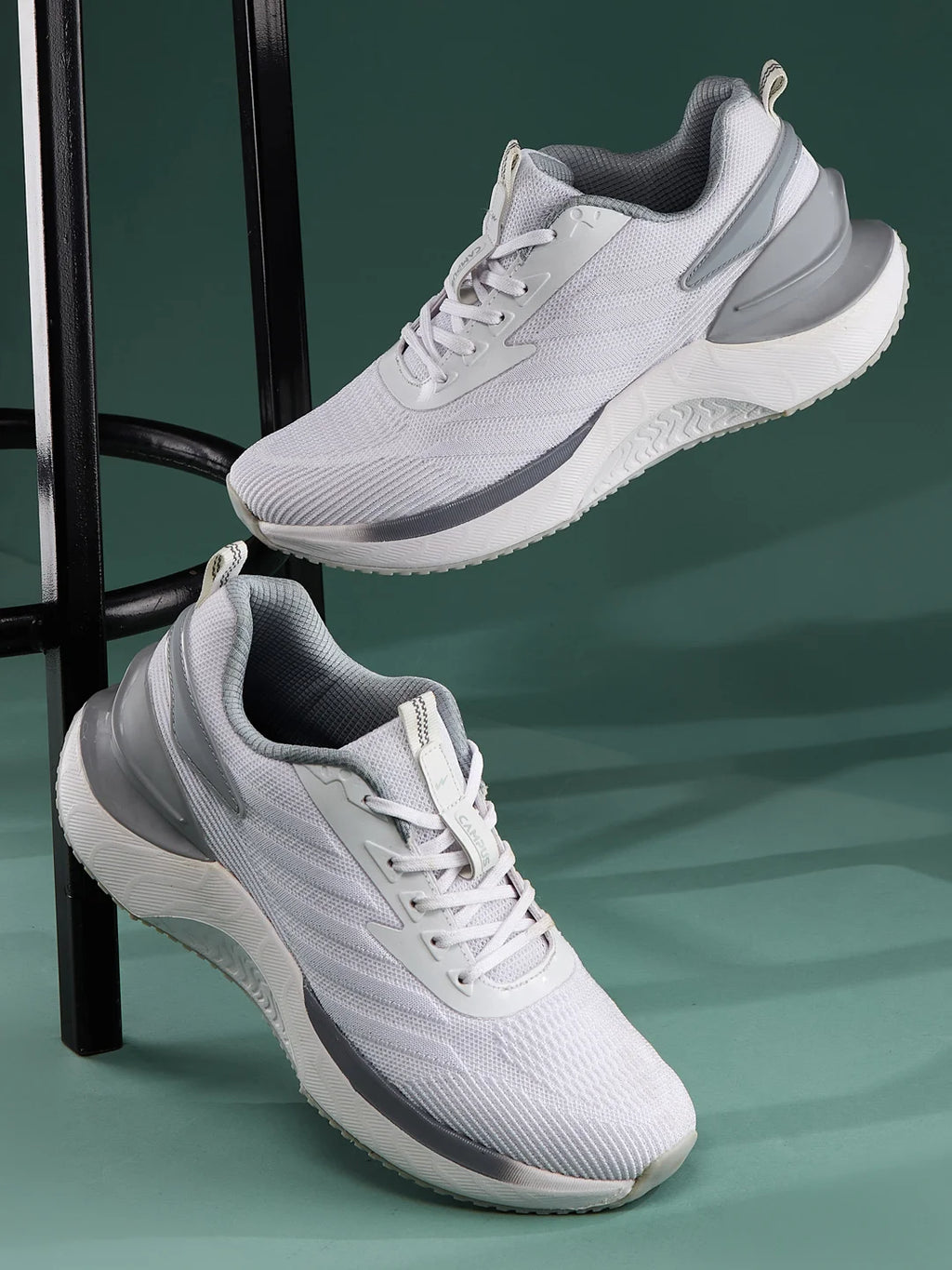GLOAM White Men's Running Shoes