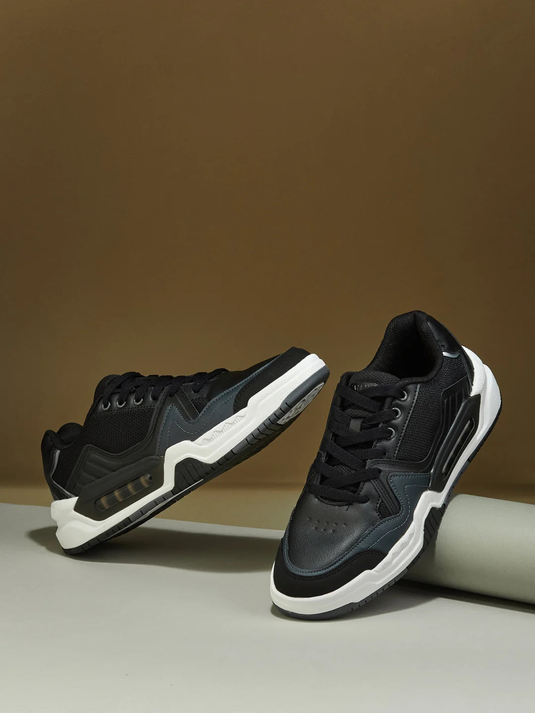 Buy OG-30 Black Men's Sneakers – Campus Shoes - Main Image
