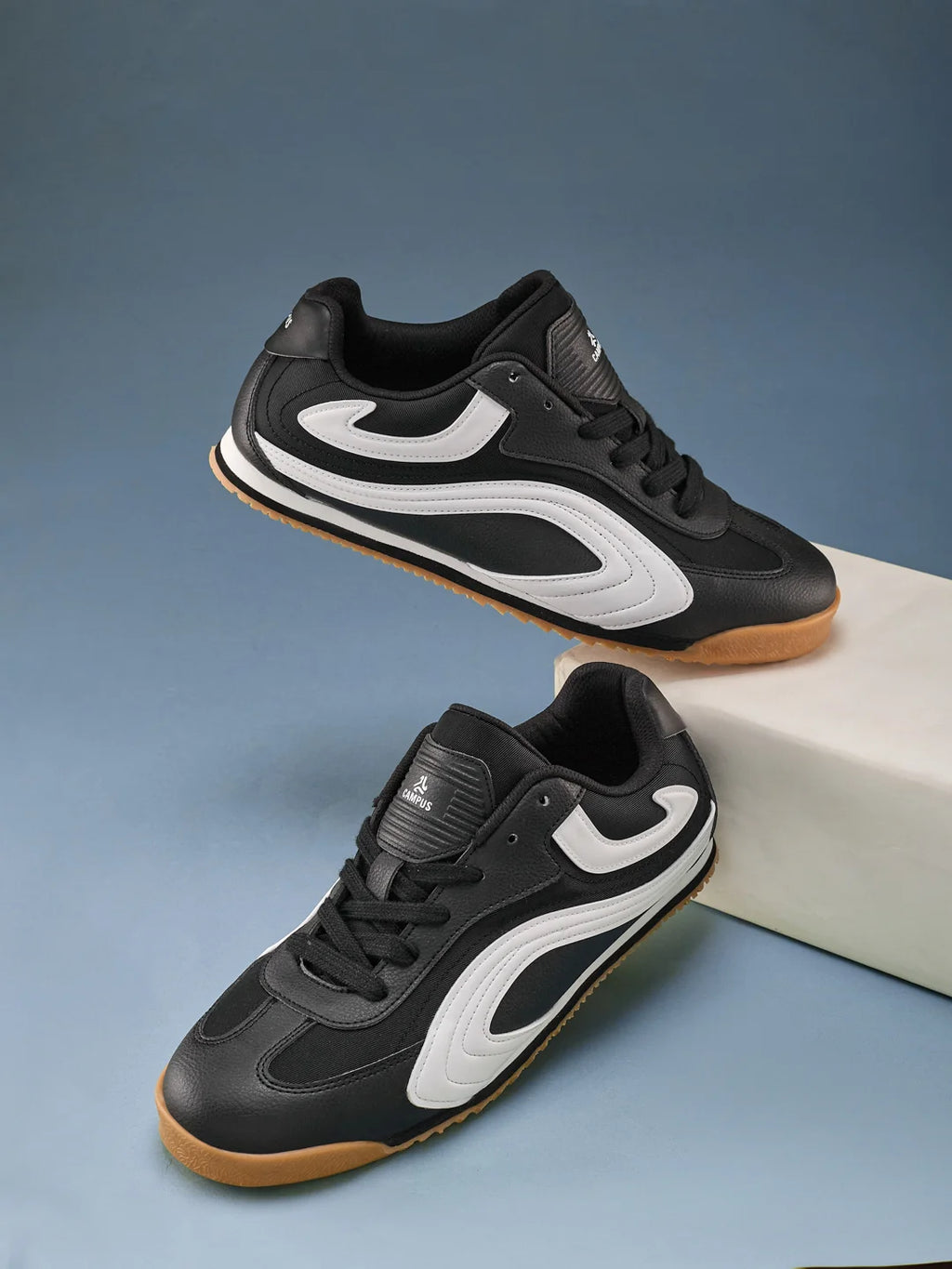 RUSTLE Black Men's Sneakers