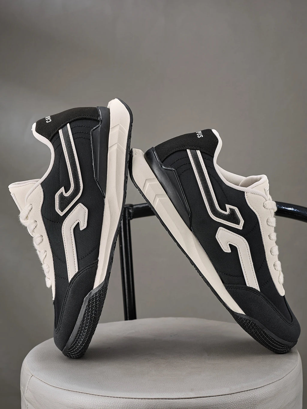 SCALE CS Black Men's Sneakers