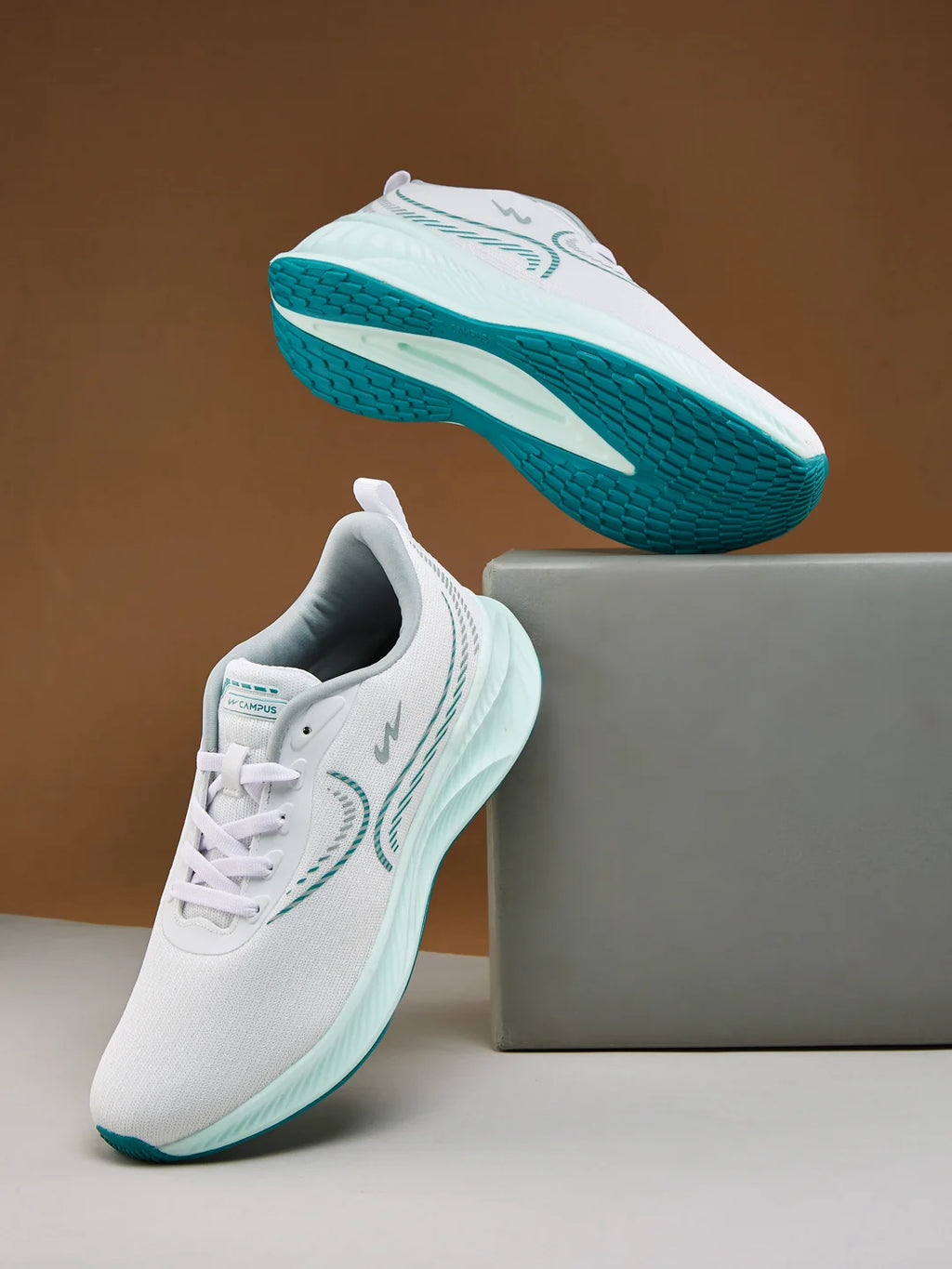 SLAKE White Men Sports Shoes
