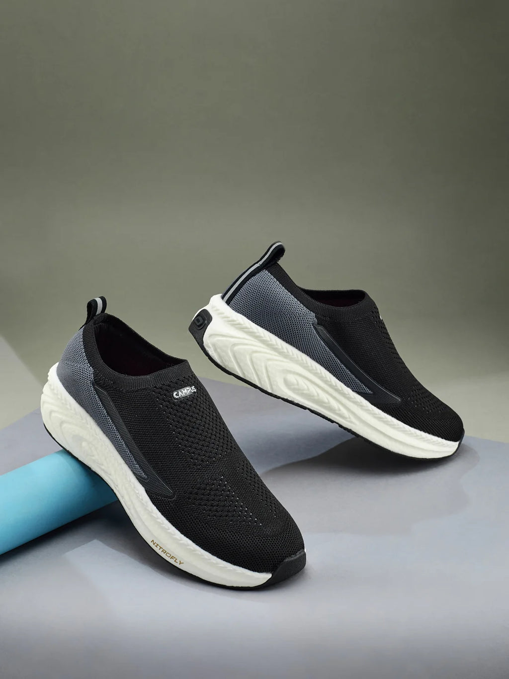 STARRY Black Women's Walking Shoes
