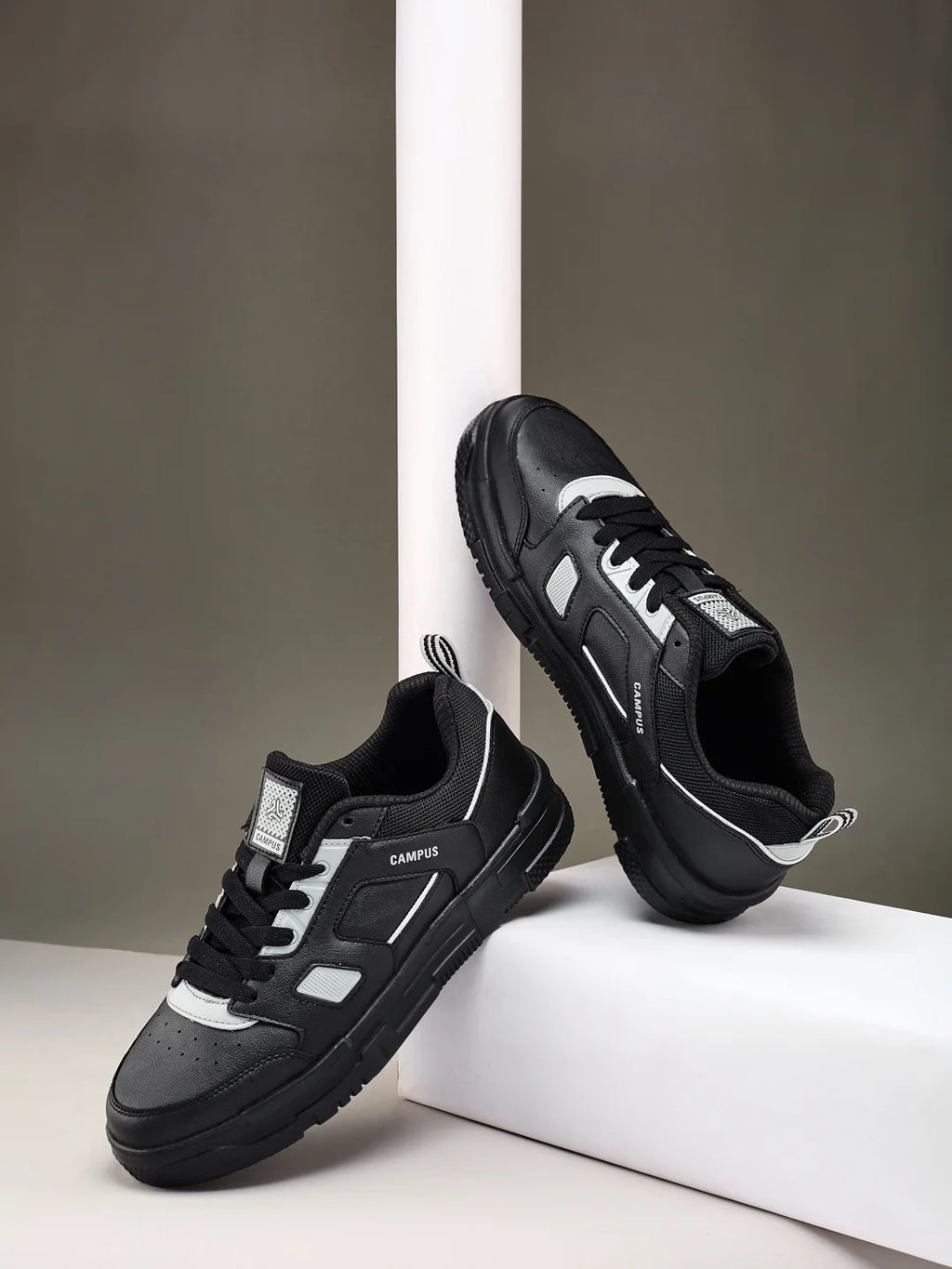 STOMP Black Men's Sneakers