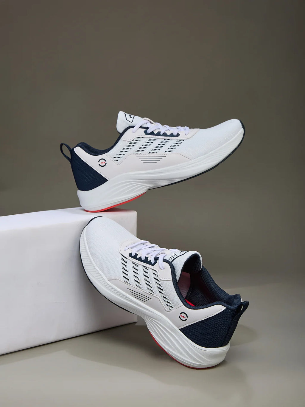 TESTER White Men's Running Shoes