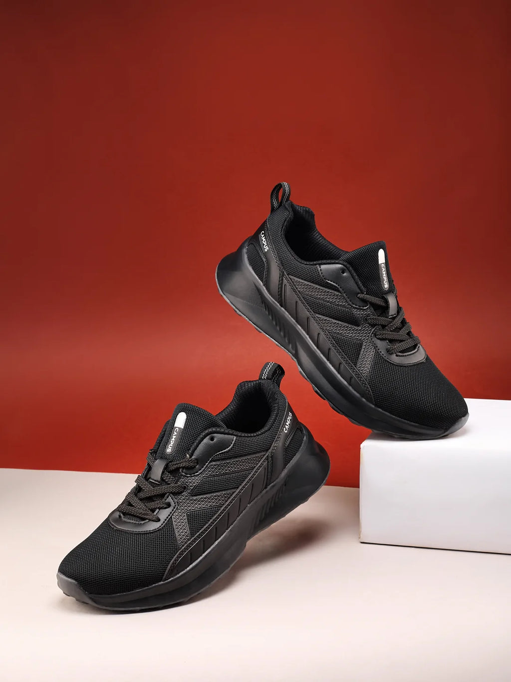 TRED Black Men's Running Shoes