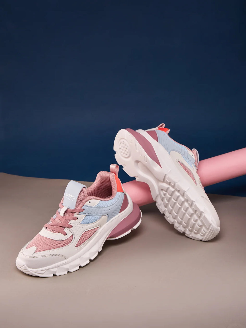 TRINO Off White Women's Sneakers