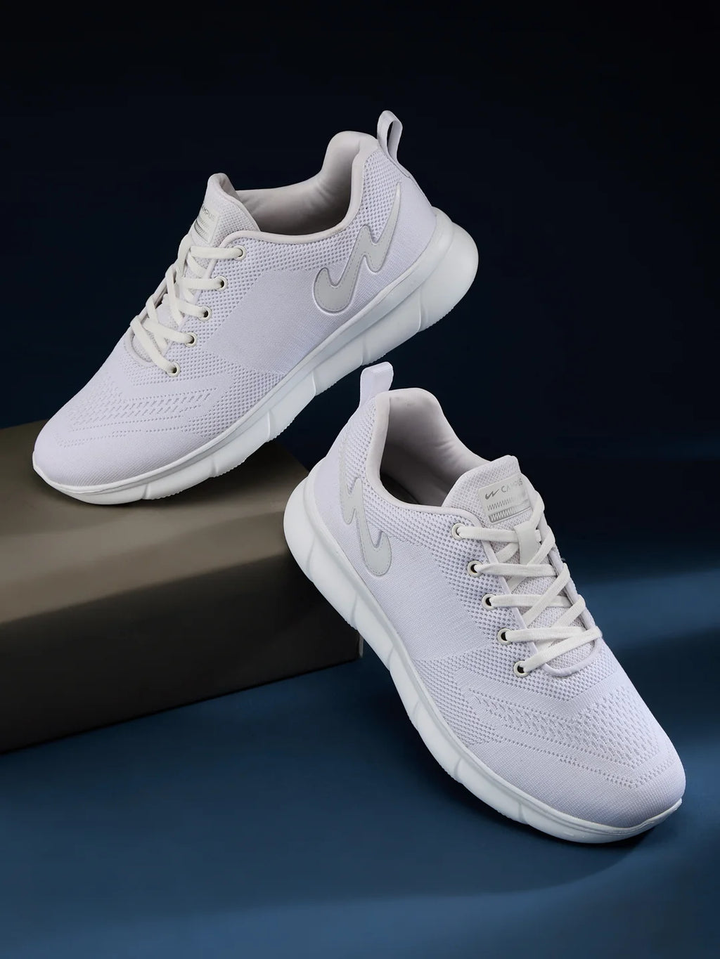 VIBGYOR White Men's Running Shoes