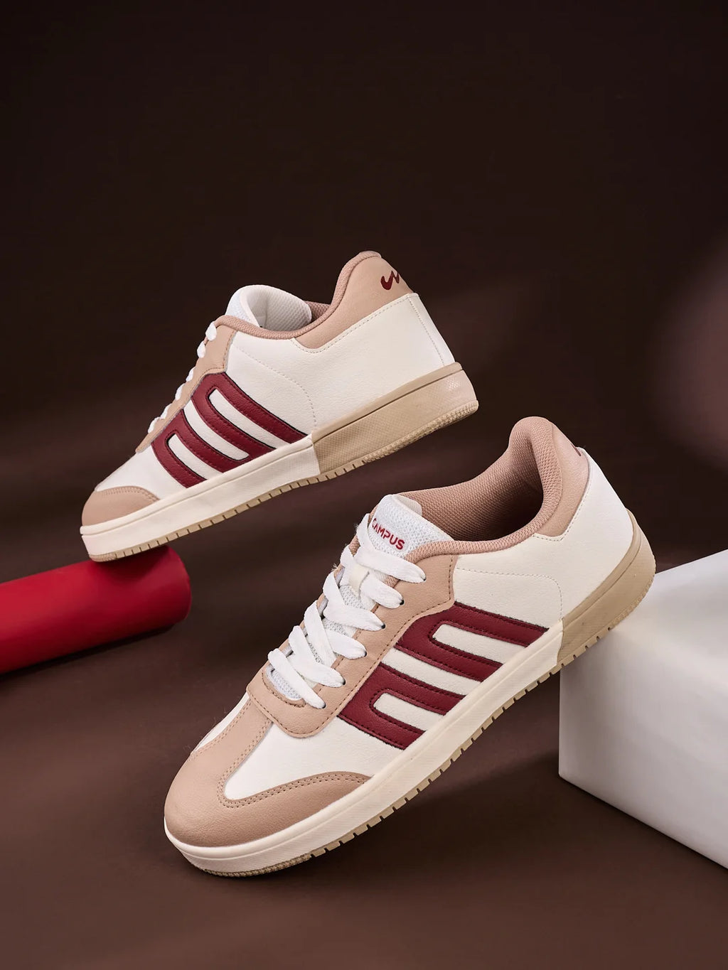 VULTURE Off White Men's Sneakers