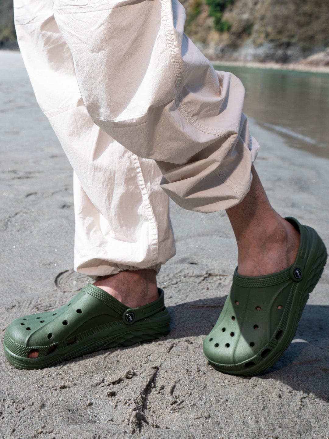 GC 4003 Olive Men s Clogs